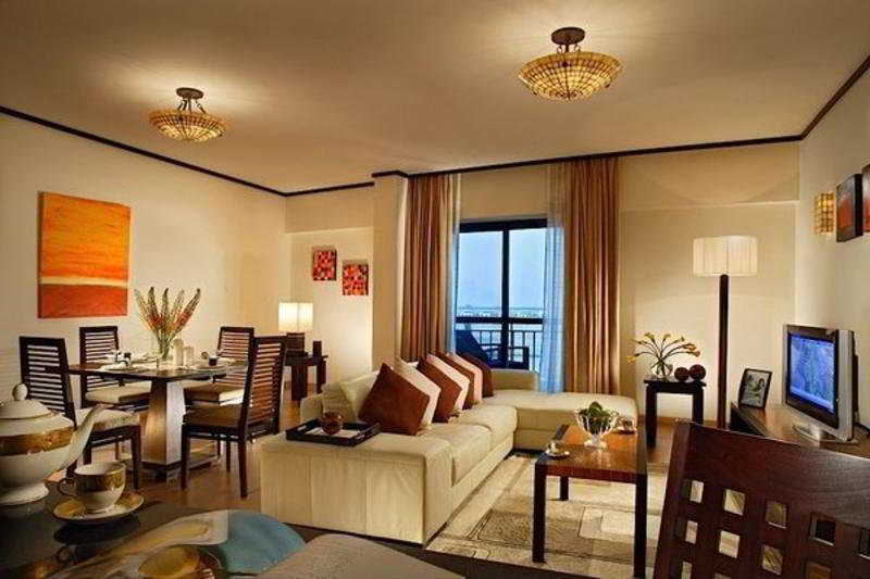 Park Apartments Dubai,An Edge By Rotana Hotel Exterior photo
